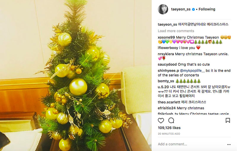 Taeyeon xúc động kể chuyện: Trước khi qua đời, Jonghyun chuẩn bị trước cây thông để tặng cô làm quà Giáng Sinh